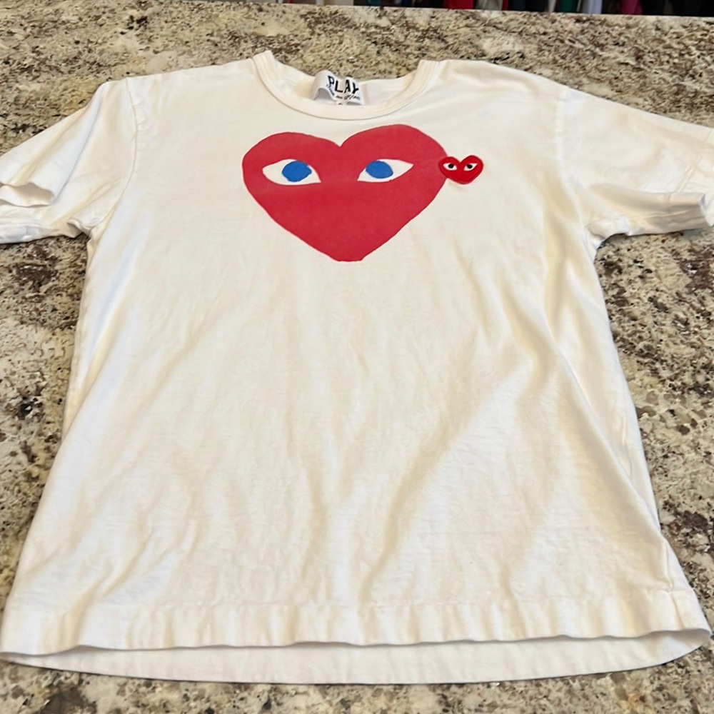 Play t shirt